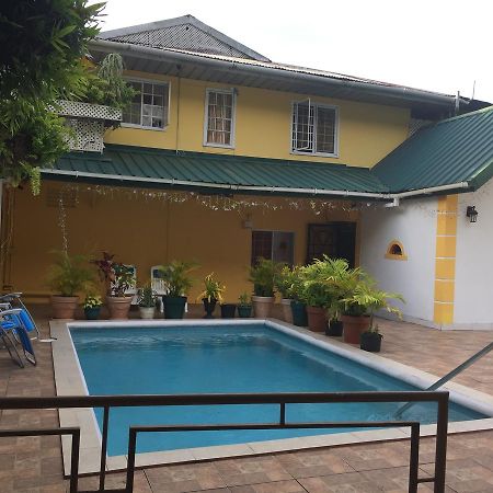 La Mamre Acomodação com café da manhã La Finette Exterior foto